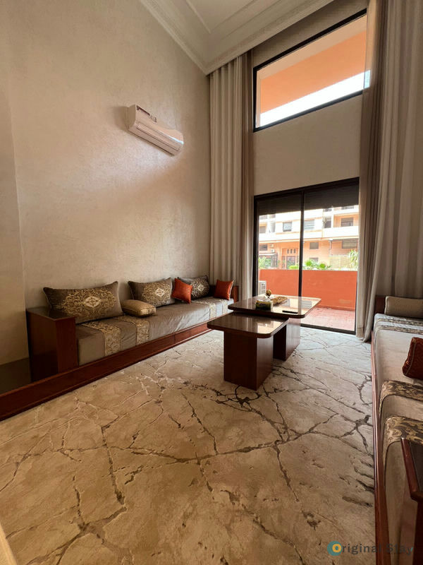 🏢 Magnifique Duplex de Standing à Louer – Gueliz, Résidence avec Piscine 🏊‍♂️ 2